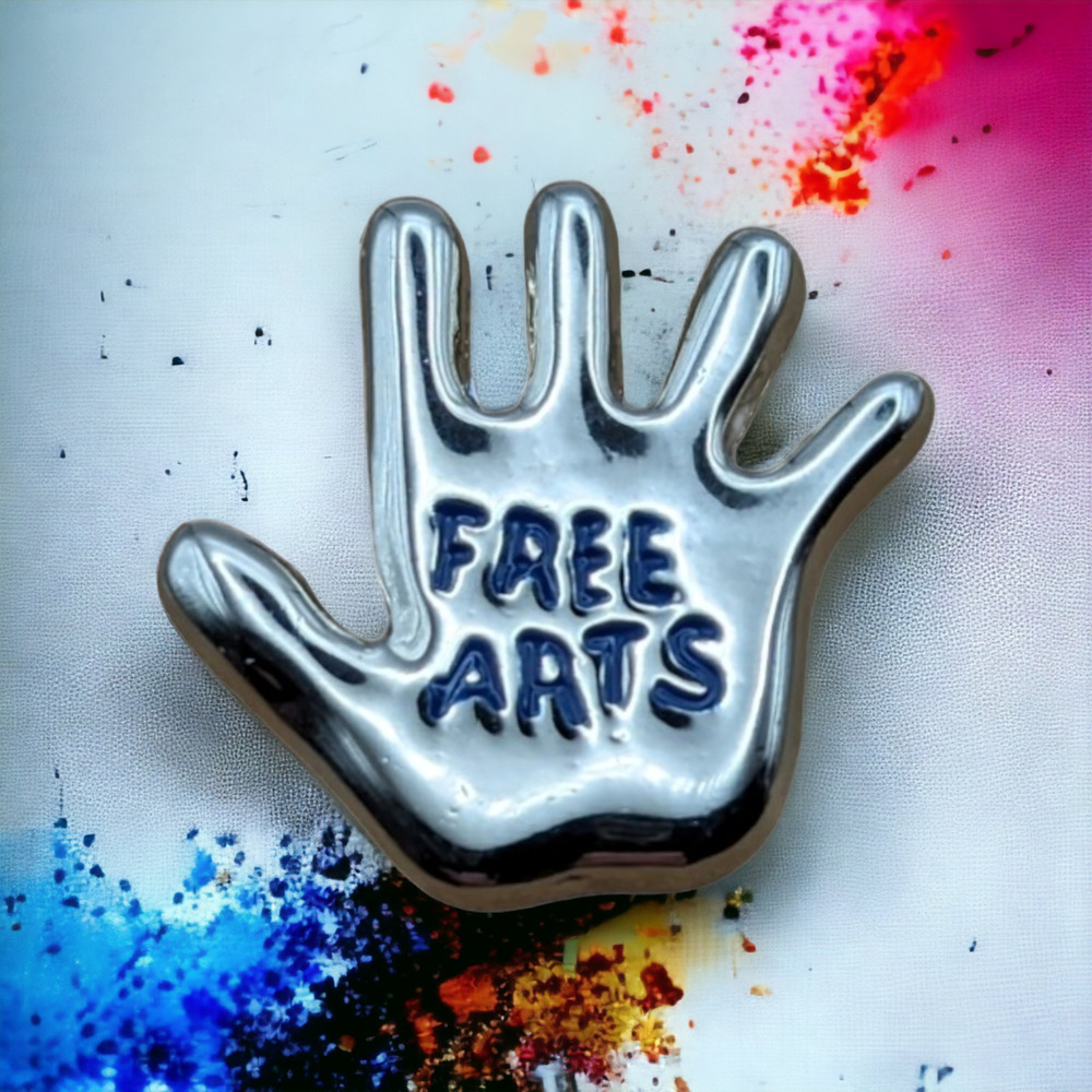 FREE ARTS Hand Silver Tone Hat Lapel Backpack Pin Tie Tack Artist Culture